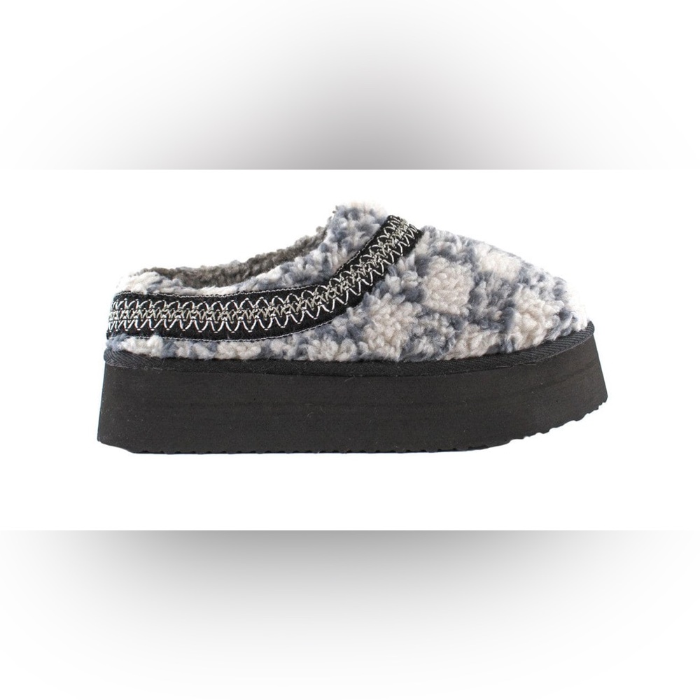 SIMPLY SOUTHERN Platform Sherpa Cozy Taz Slippers NWOT